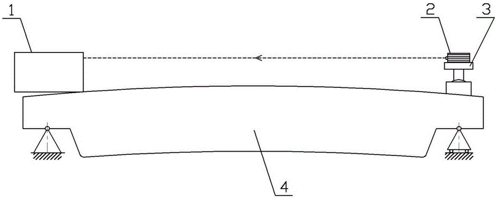 一种检测起重机主梁上拱度的装置