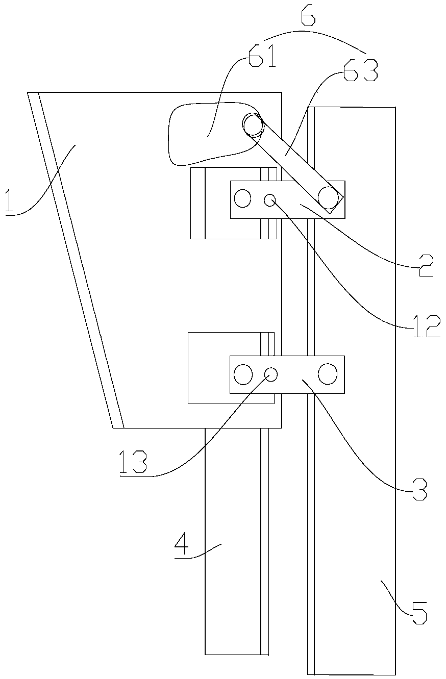 cn204823614u_电梯轿门门刀失效