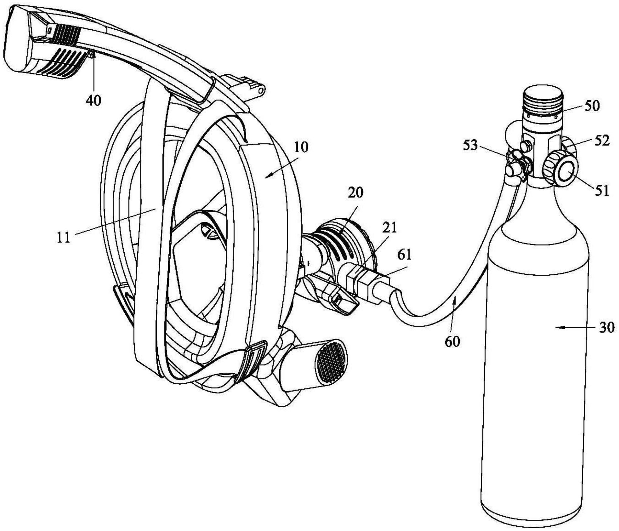 带氧气瓶的潜水面罩