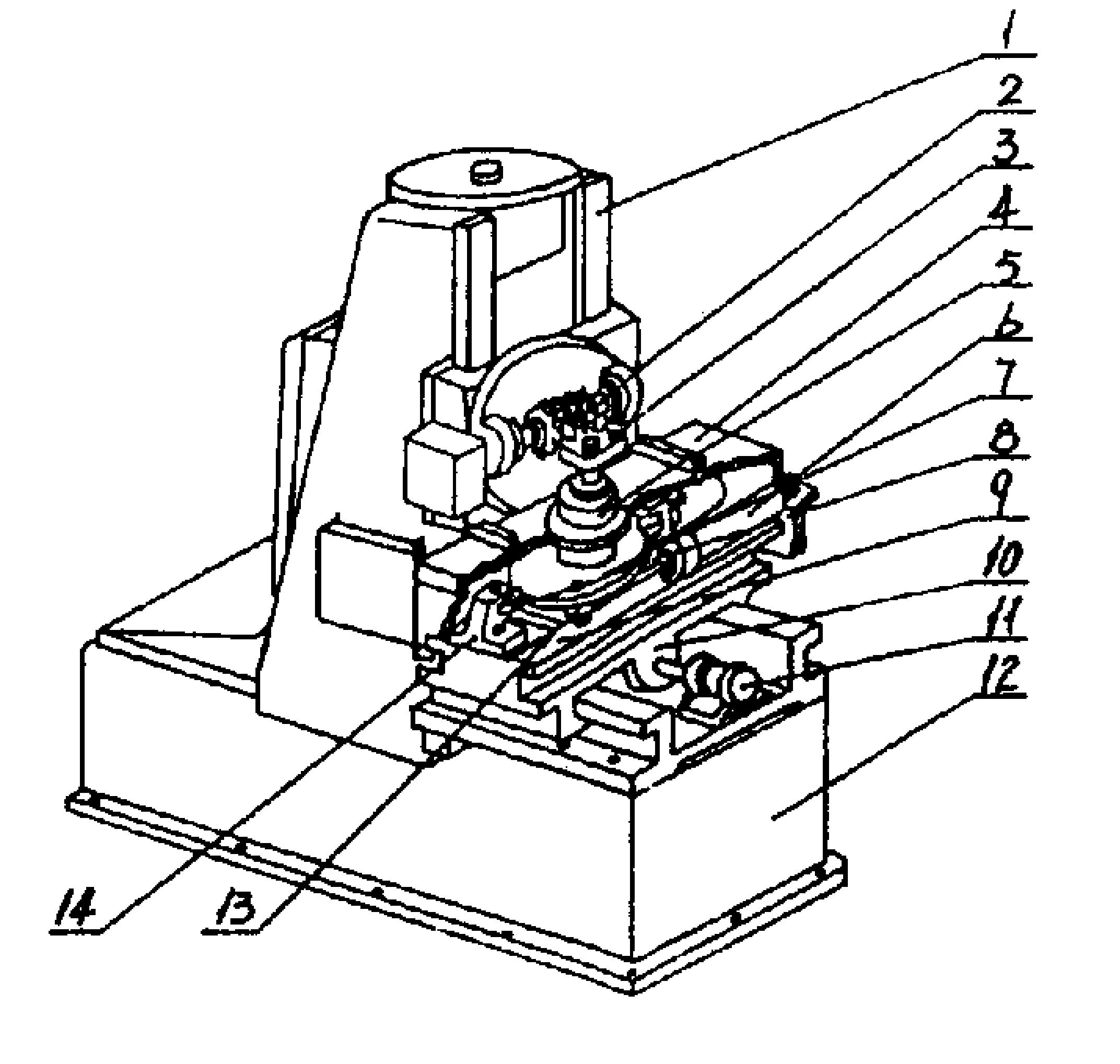 加工汽车变速比转向器齿扇的专用滚齿机