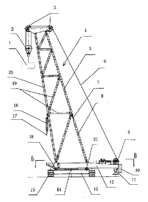 机,它包括一回转平台,在该回转平台上设置有三角形空间桁架结构臂架