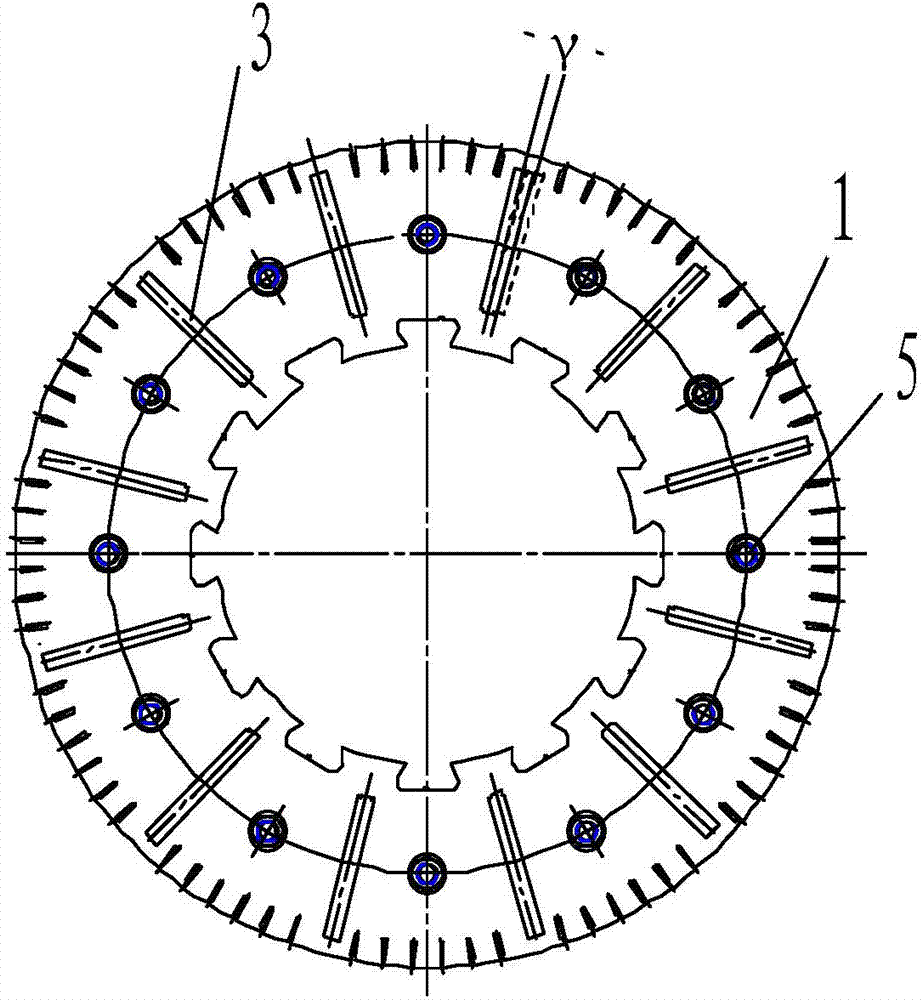 适用于大型永磁同步电机的直槽错极结构