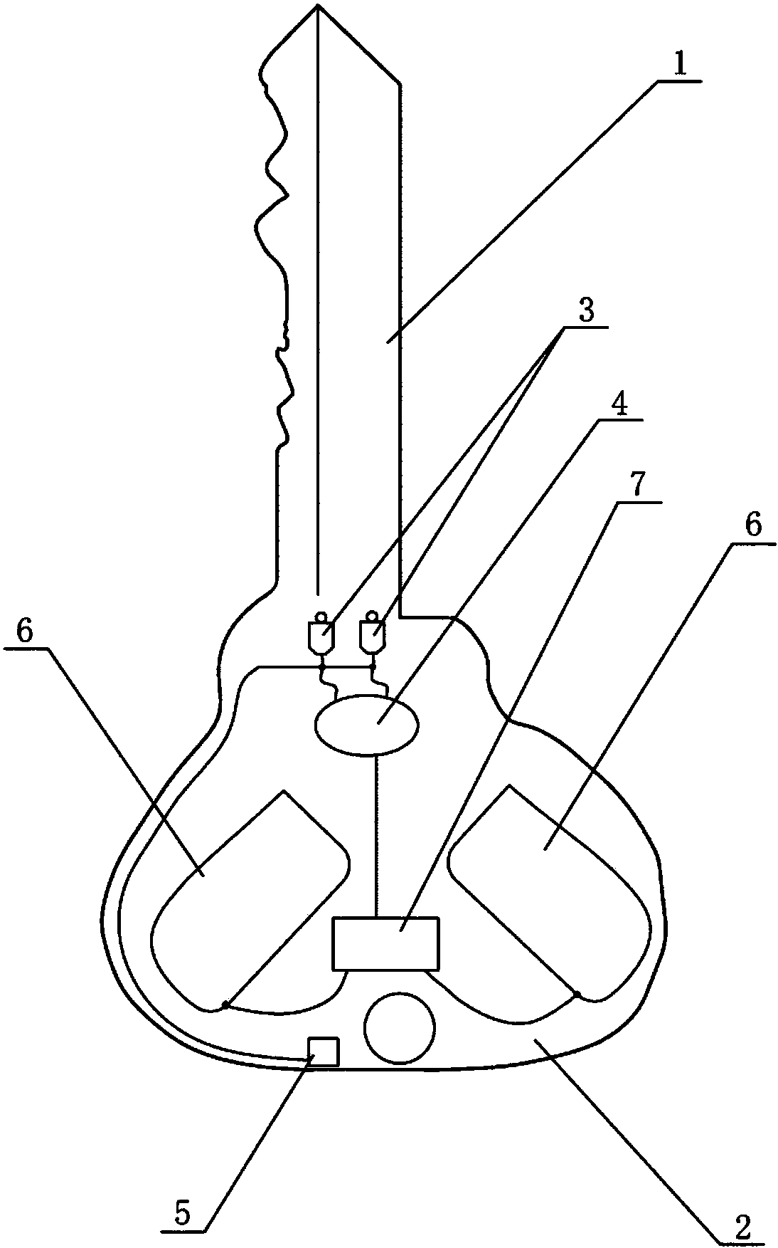 便于夜间使用的自照明钥匙结构