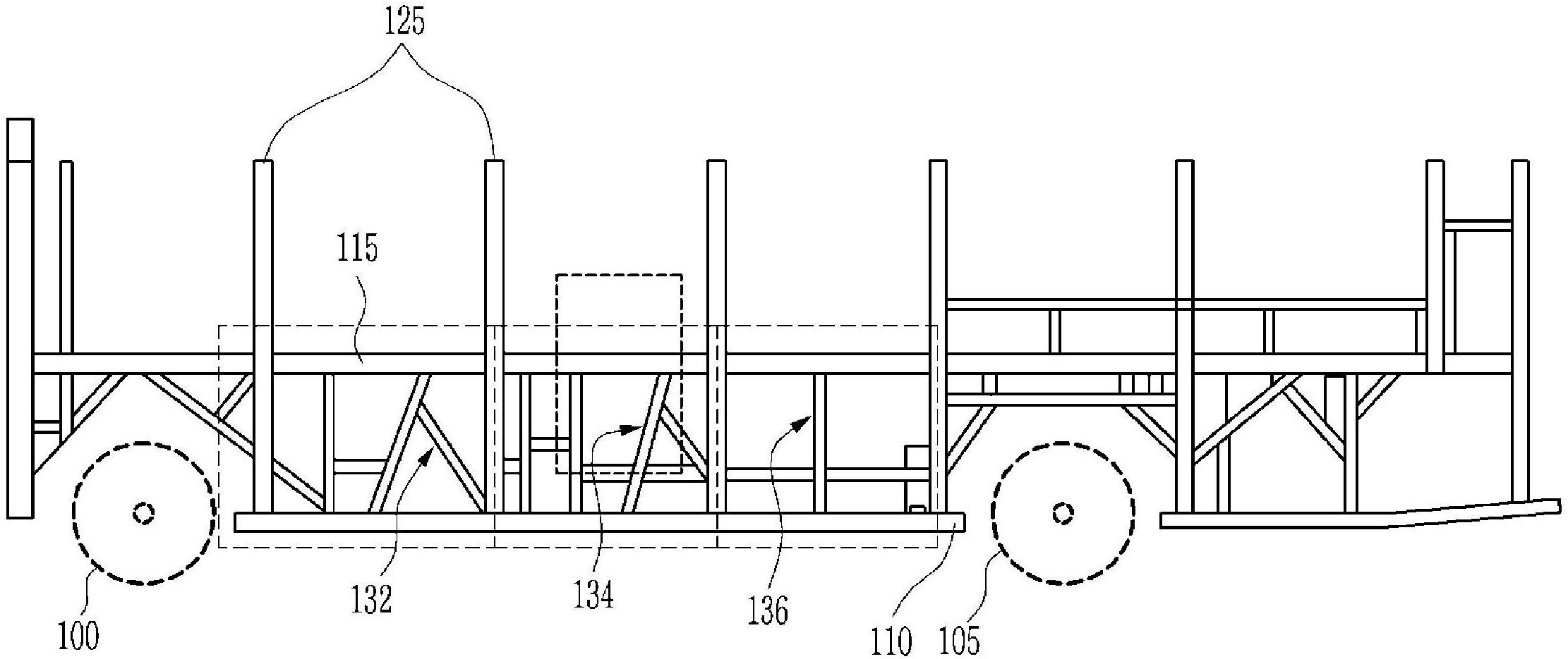 cn108082290a_客车的侧面结构在审