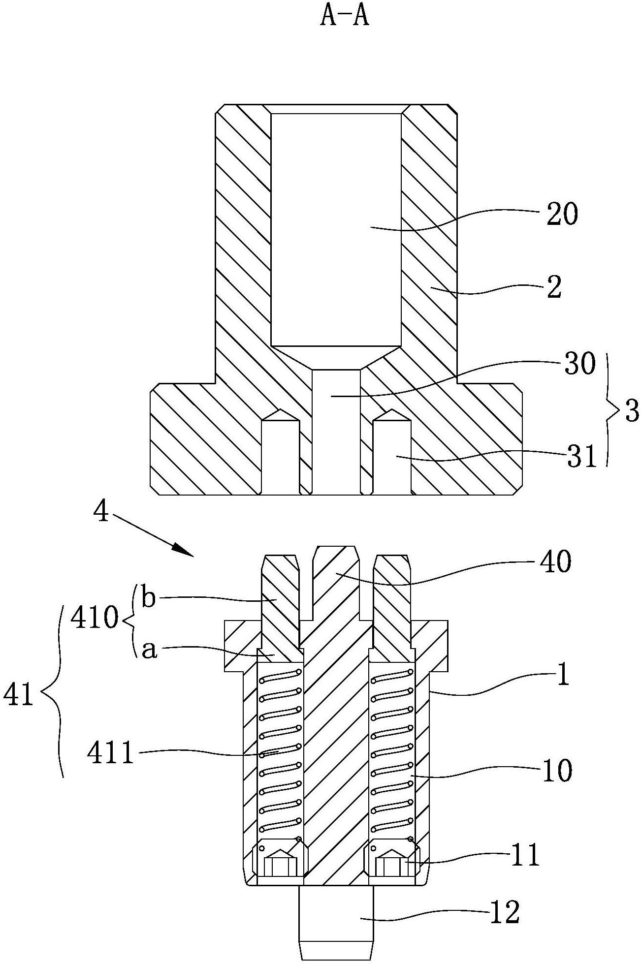 在旋转中将压缩机动盘与电机输出轴快速对接的连接结构