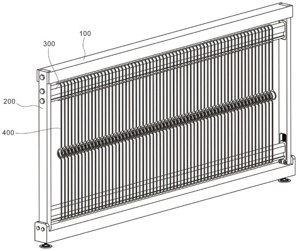 本发明公开了一种组装式综框,包括横梁,挡杆,连杆和综丝;横梁包括互相