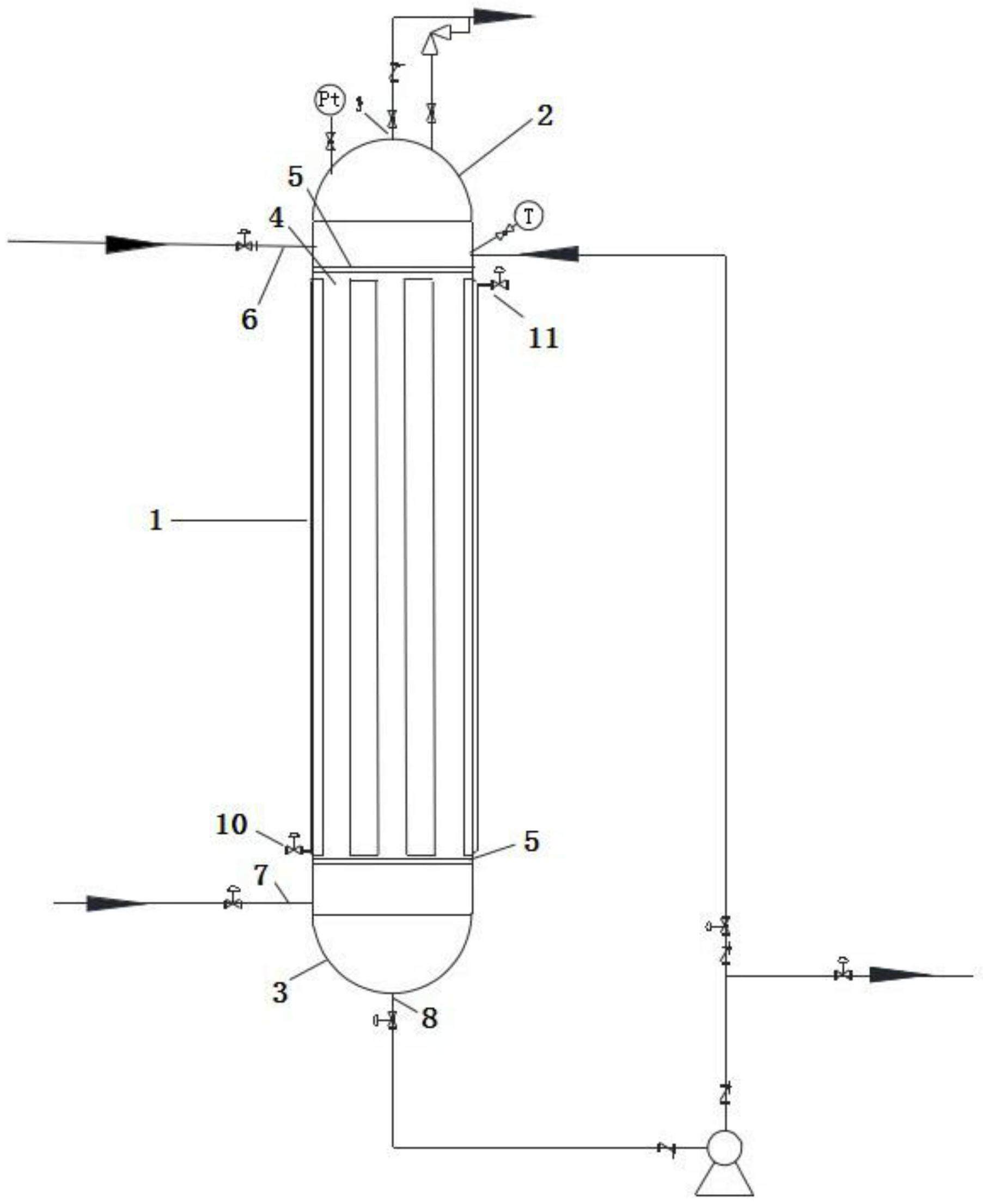 一种管式降膜反应器内连续合成2氯5氯甲基噻唑的方法