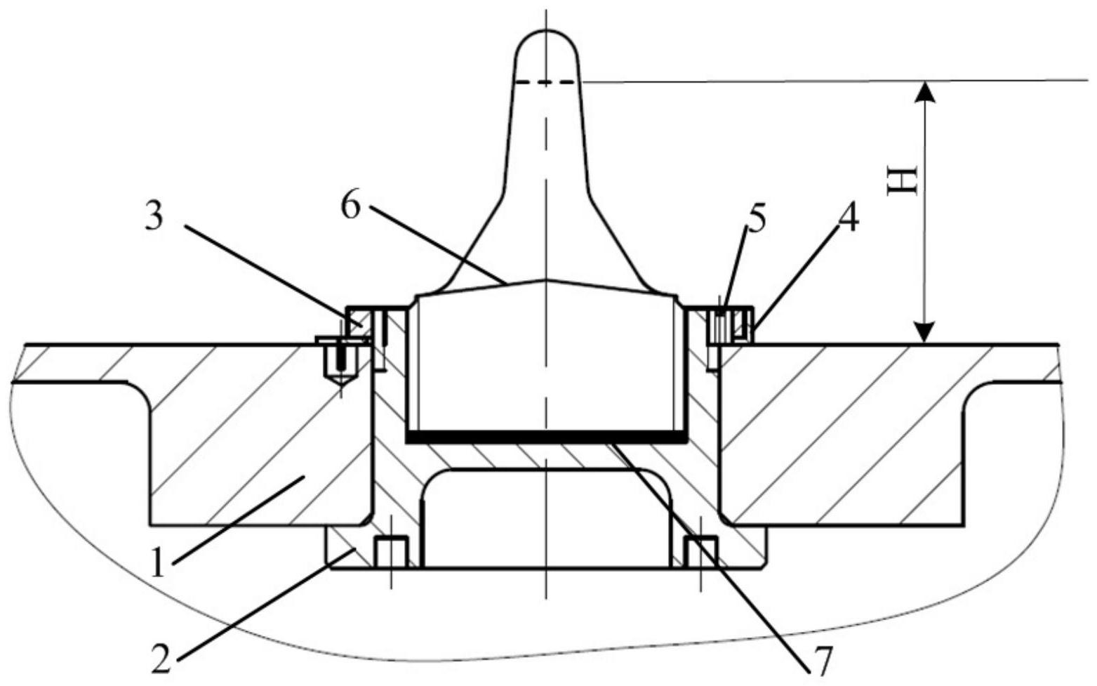 一种可调整的吊耳安装结构