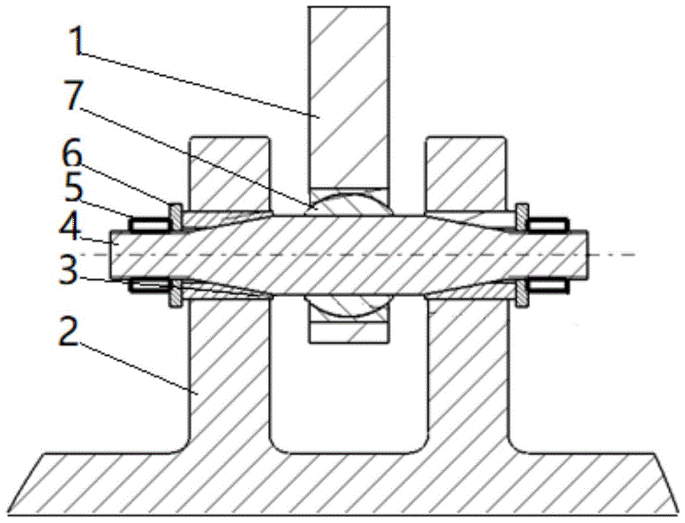 一种耳片连接结构