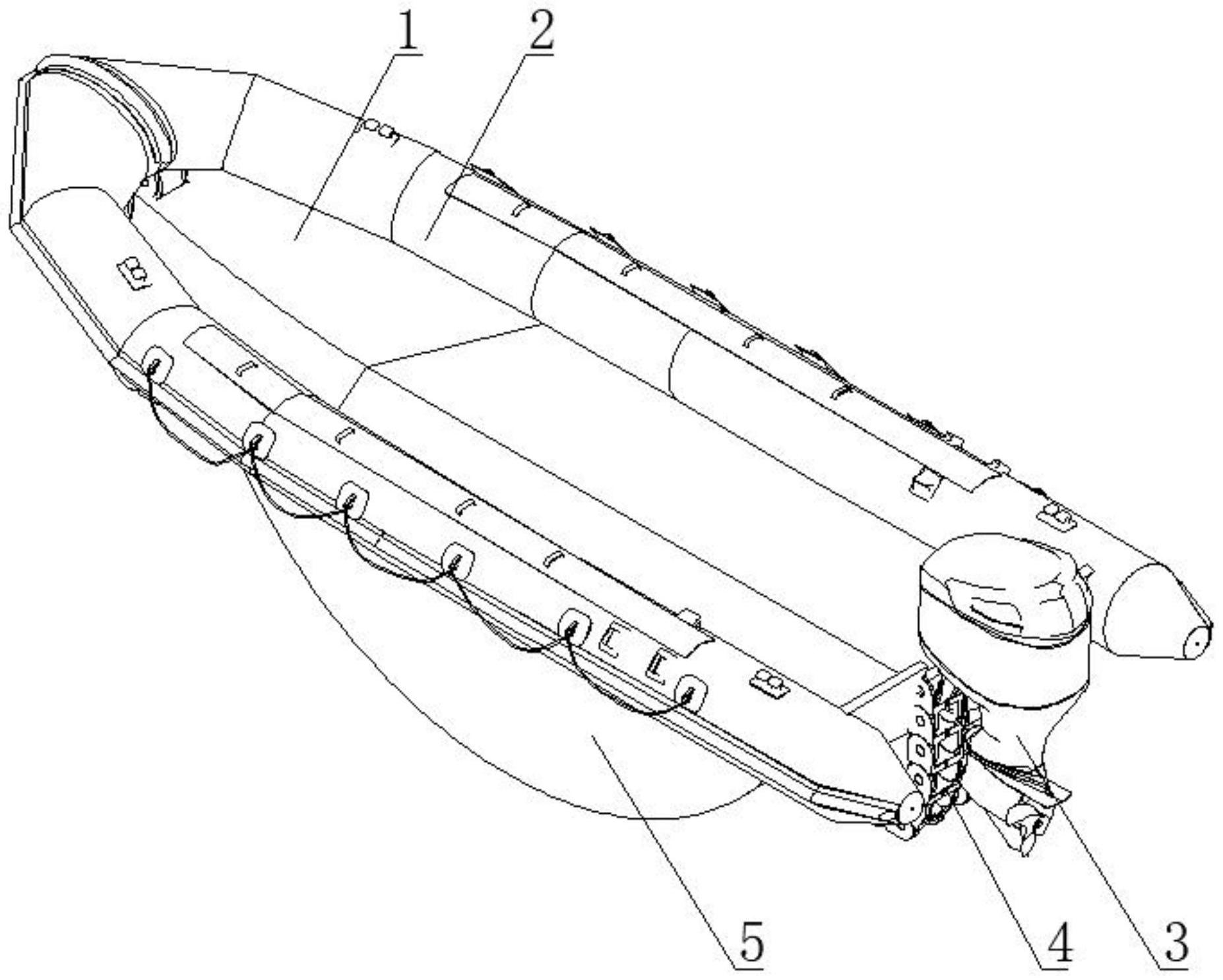 本发明涉及一种小型收油船,船身为平板结构,船身的轴向一端制为锥形