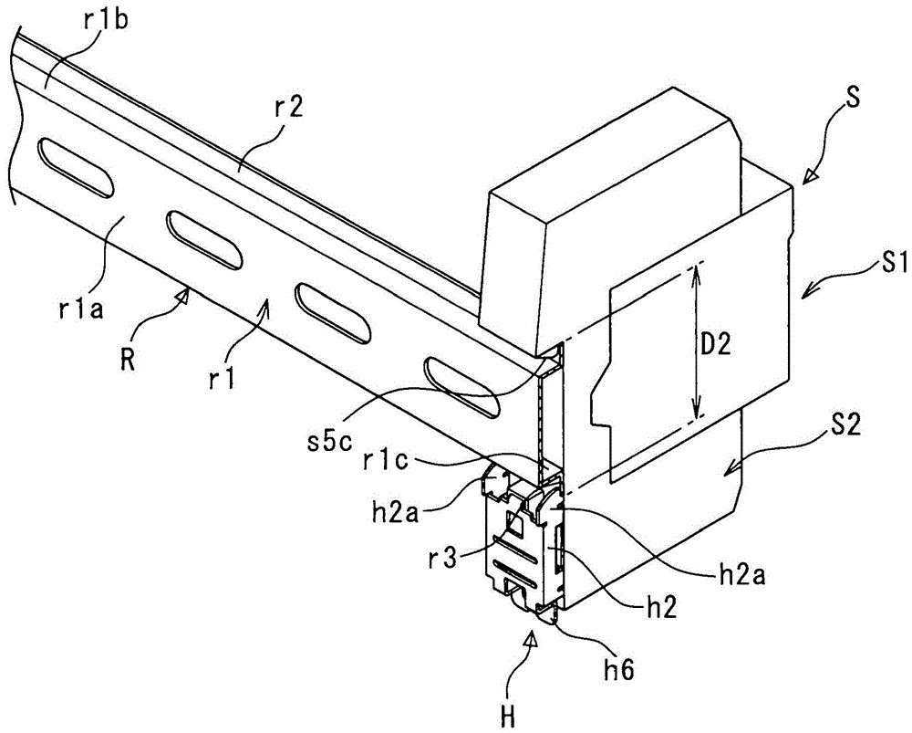 用于将保护器安装在din导轨上的安装装置