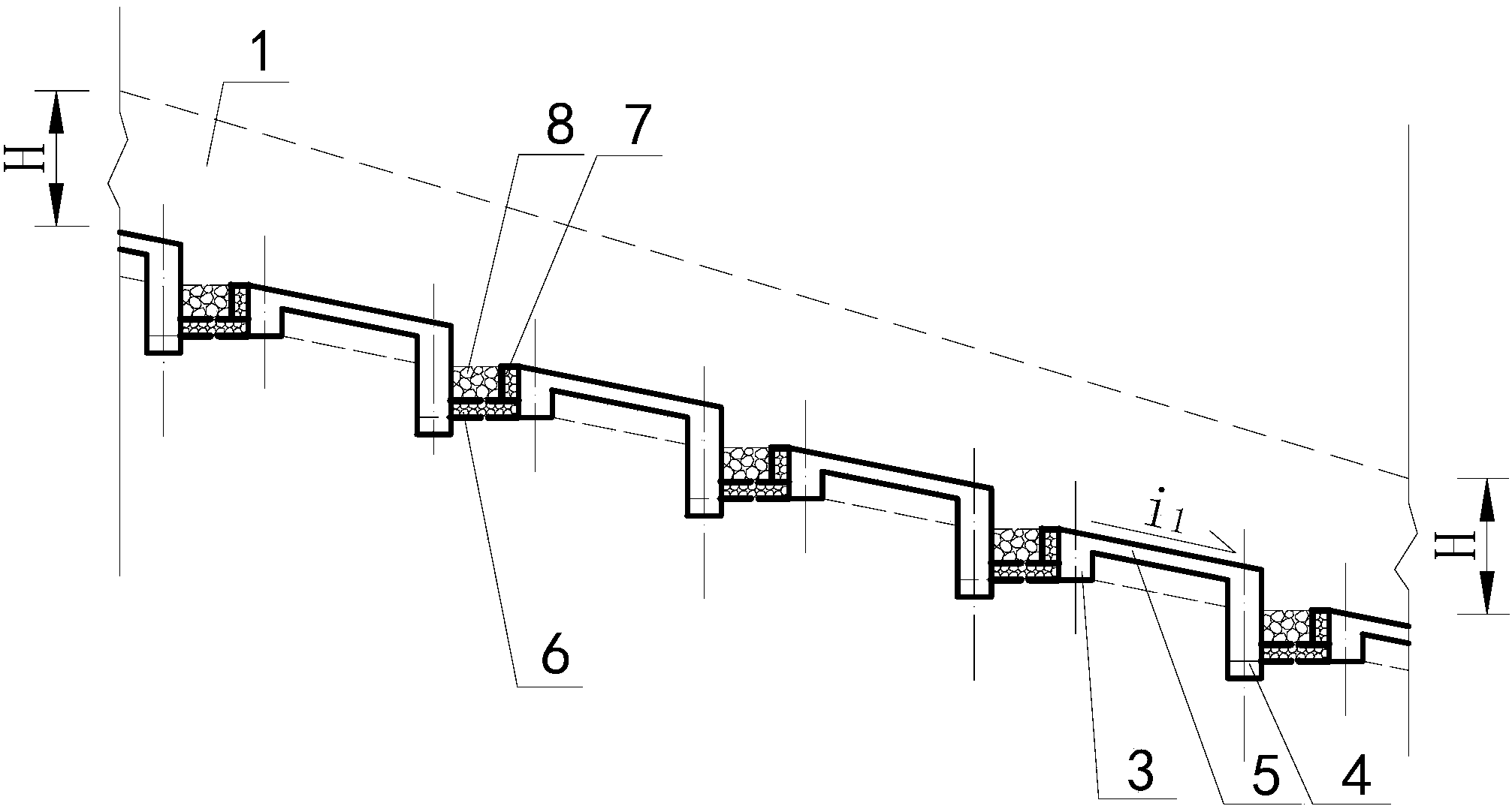 阶梯段包括位于上游的上端齿槛,位于下游的下端齿槛