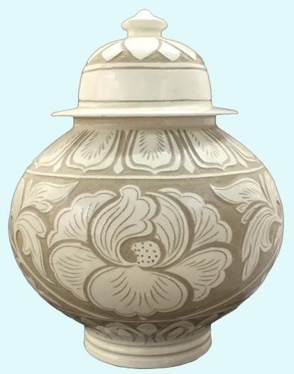 cn304655138s_茶叶盖罐(白釉深剔刻将军帽)有效