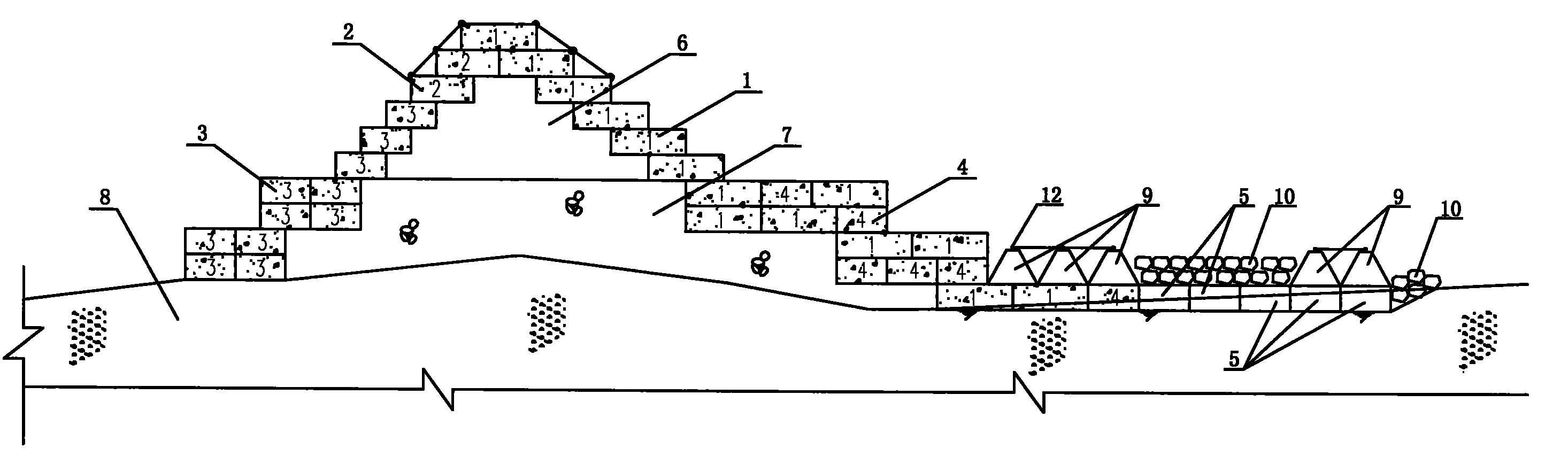 可在动水中修建的壅水水工建筑物结构