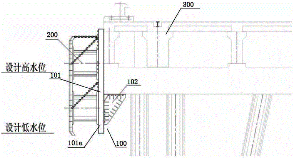 可更换的钢结构靠船构件