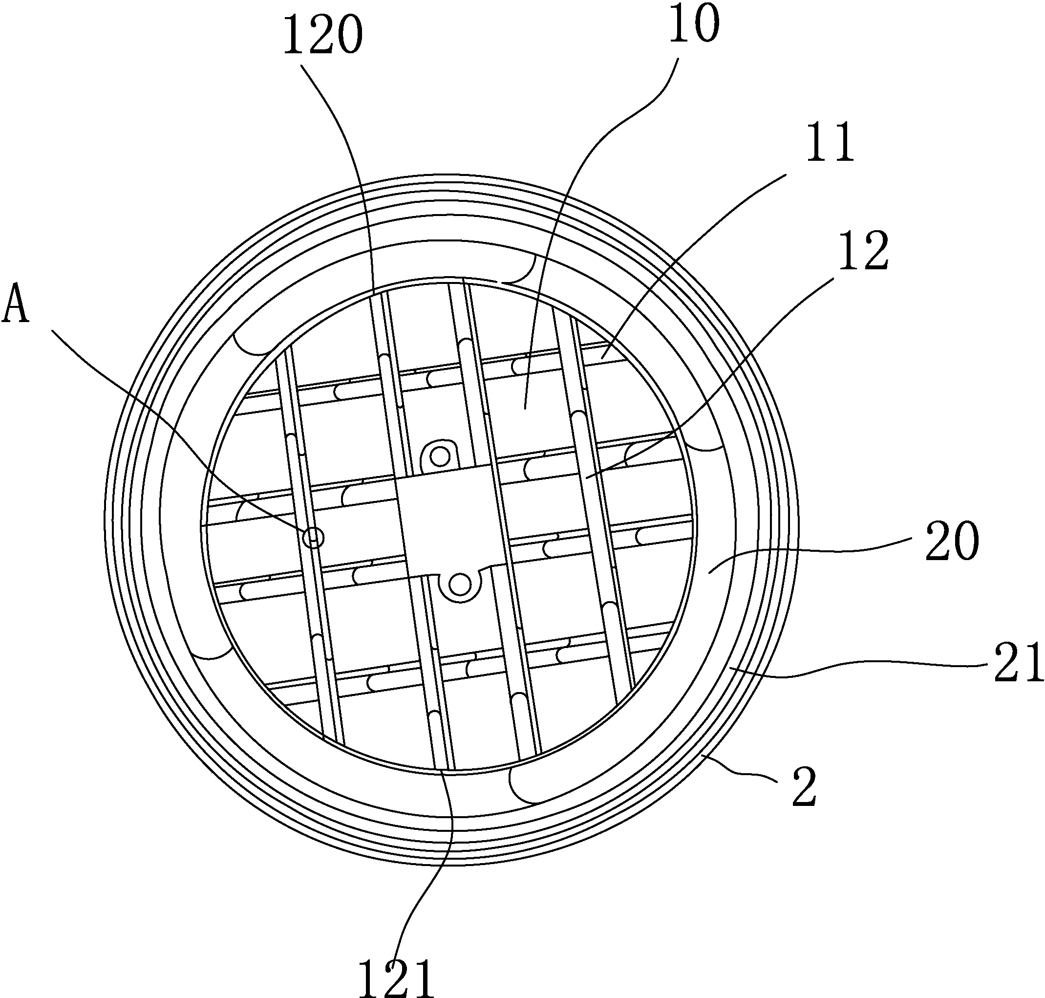 本实用新型公开了一种新型复合井盖,旨在提供一种结构强度高,对盖板的