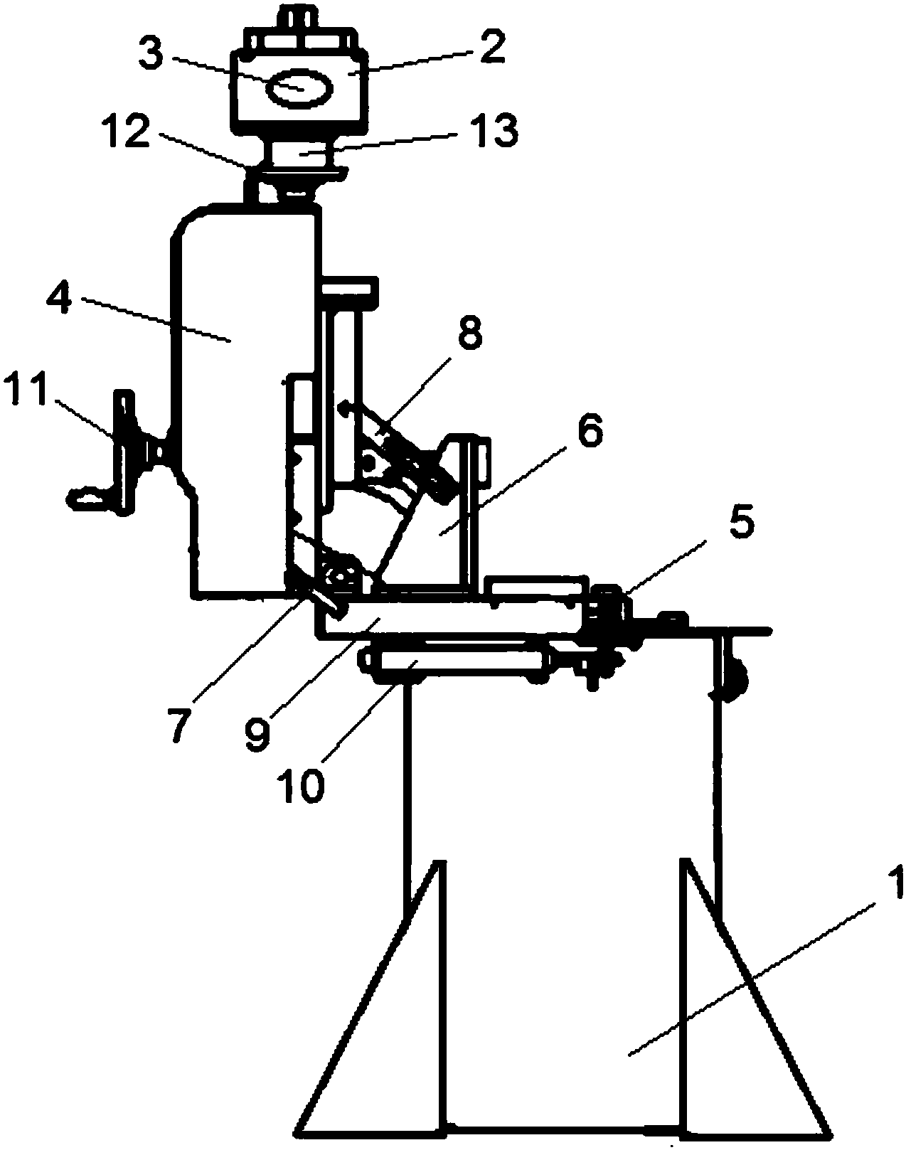 一种准直器调节结构