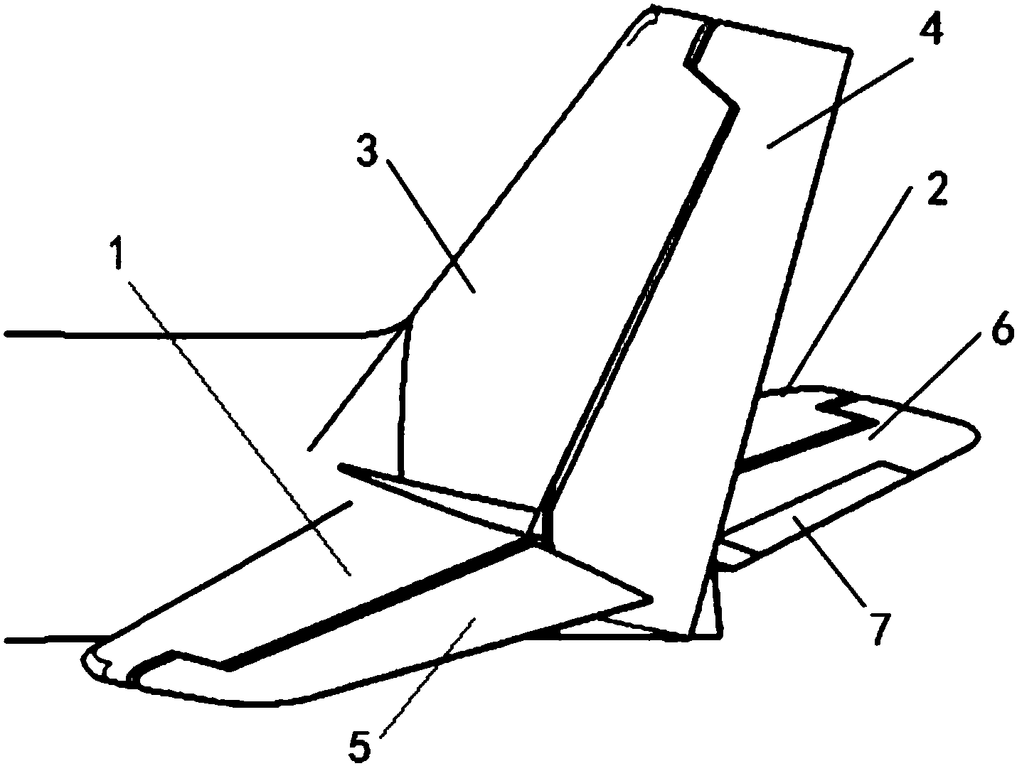 cn208325605u_一种适用于教练机的尾翼有效