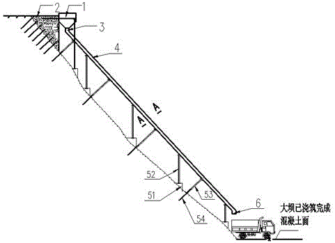 一种碾压混凝土快速运输负压溜槽装置