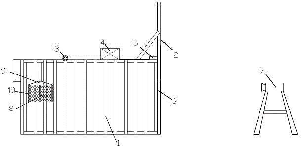 本实用新型涉及捕兽工具,特别涉及一种自动感应野生熊活捕装置.