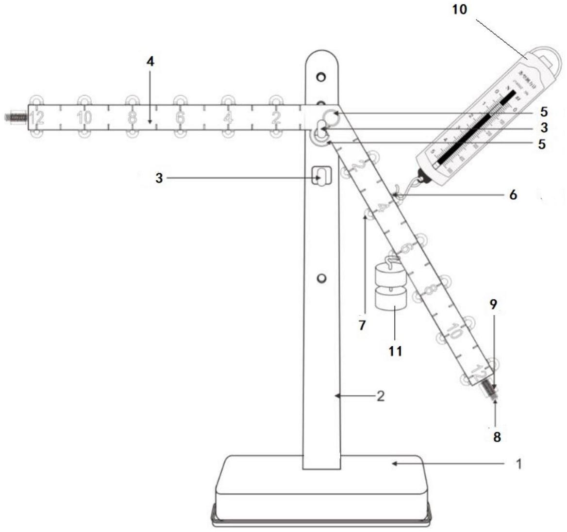 包括支撐座架和槓桿尺,支撐座架上設有對槓桿尺進行點撐託的支桿,其