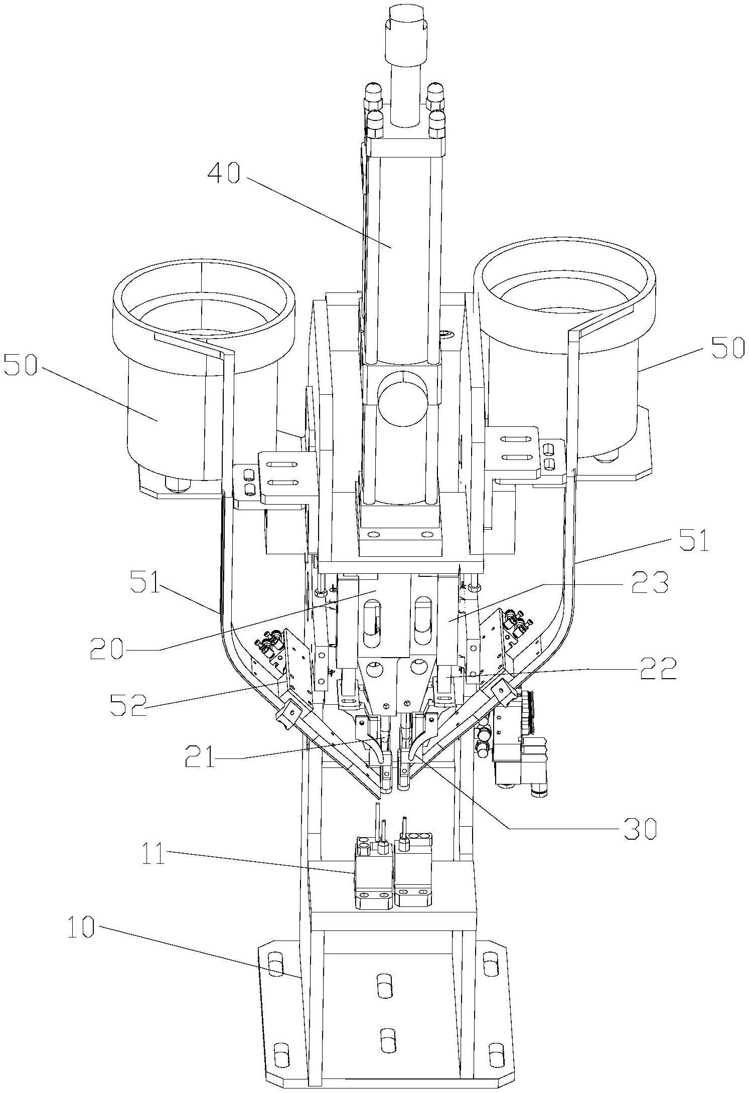 一种铆钉冲压机构