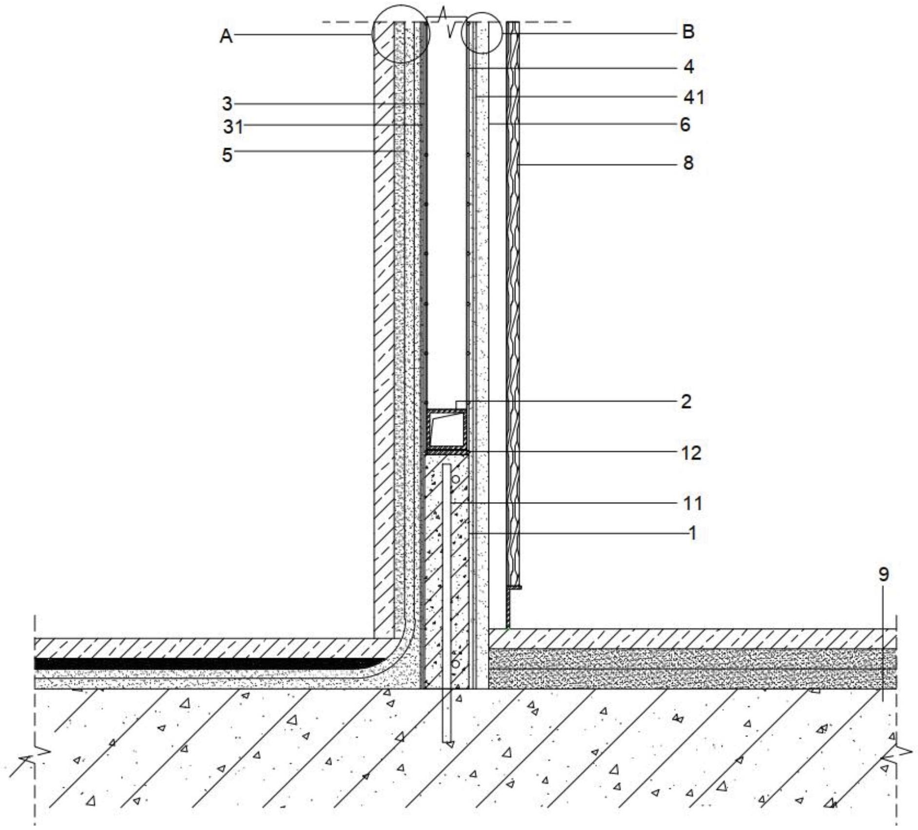 了一种超薄卫生间隔墙结构,其包括隔墙基层,隔墙基层上设置有钢骨架