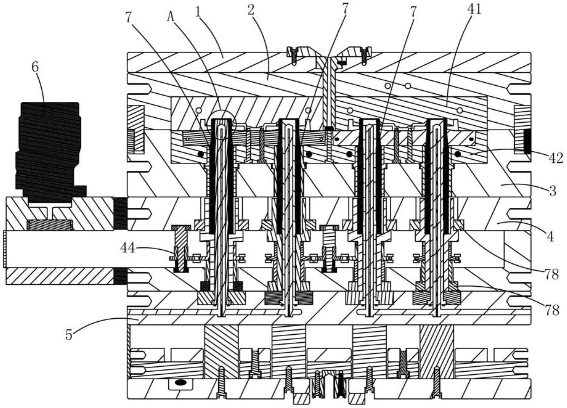一种带花键脱螺纹同时强脱倒扣出模结构的模具