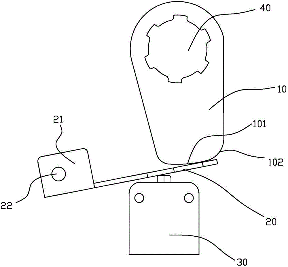 cn208819795u_一种真空开关的辅助开关联动结构有效